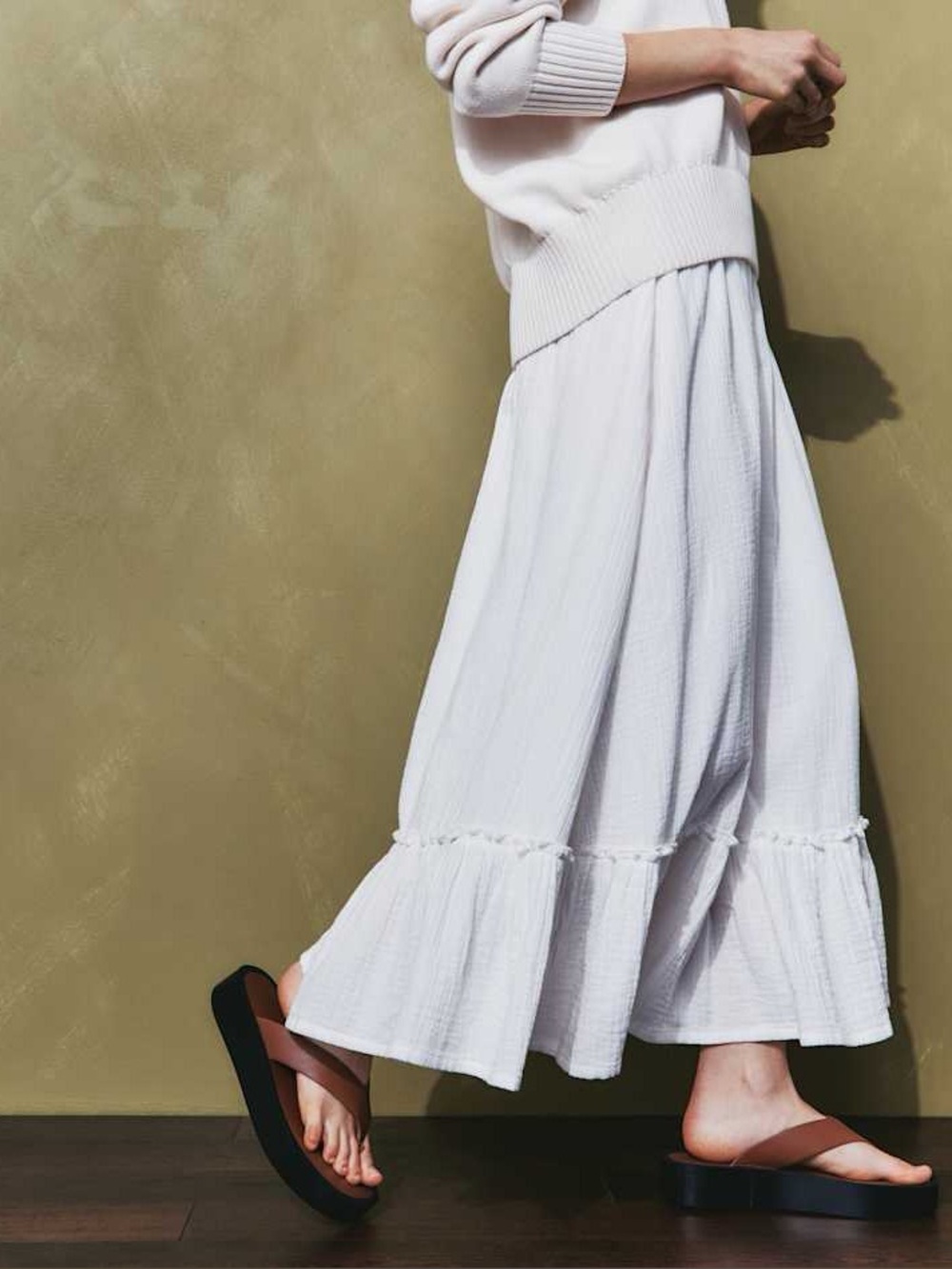 Quince white linen skirt med